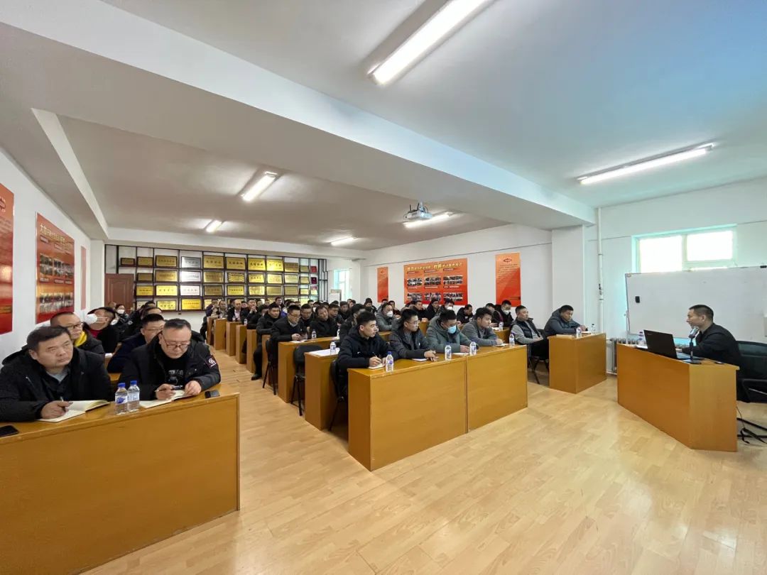 长春贝斯特全球最奢华集团公司召开清静生产教育培训聚会